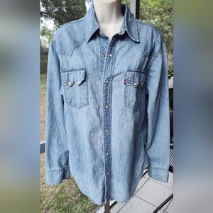 Men's Levis Denim Style Pearl Snap Shirt Size Medium